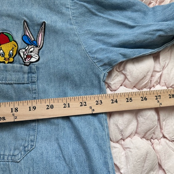 Vintage Looney Tunes Denim Shirt Men’s Large USA Made Warner Bros - Picture 4 of 8